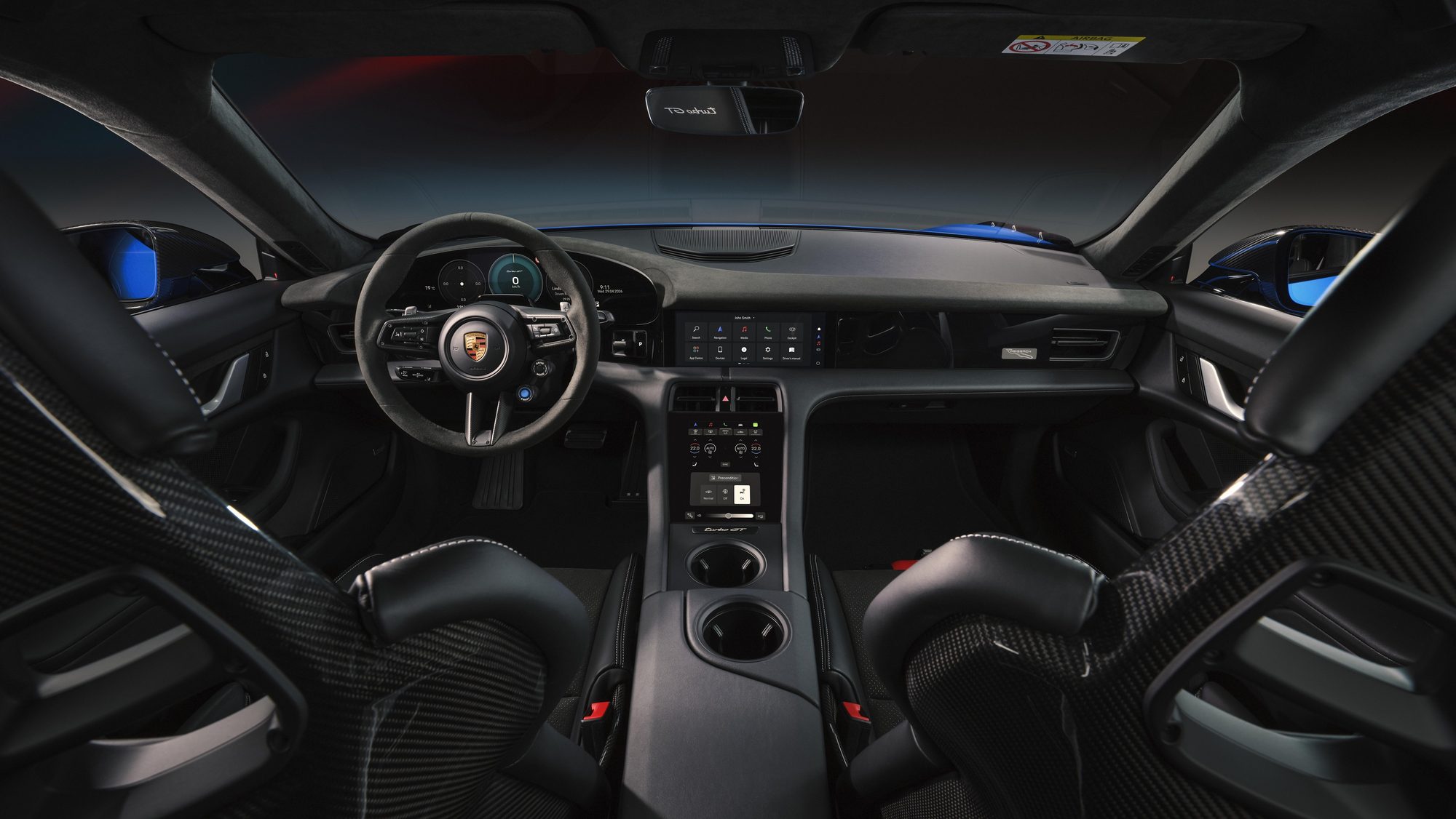Habitáculo del Porsche Taycan Turbo GT con asientos de competición